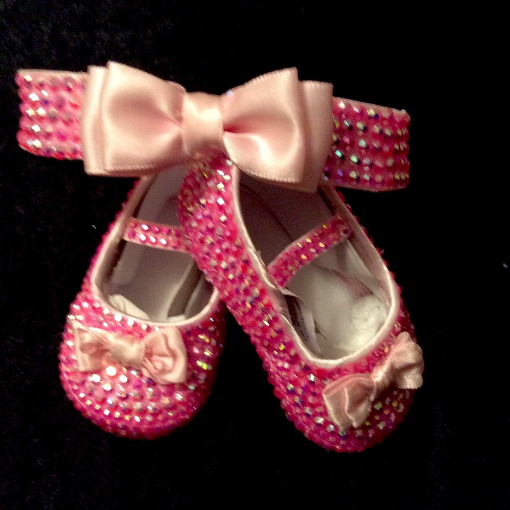 ๐Rhinestone NEWBORN Keepsake shoes๐ - Picture 6 of 6